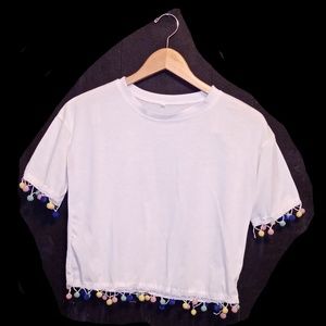 White crop top with puff edges